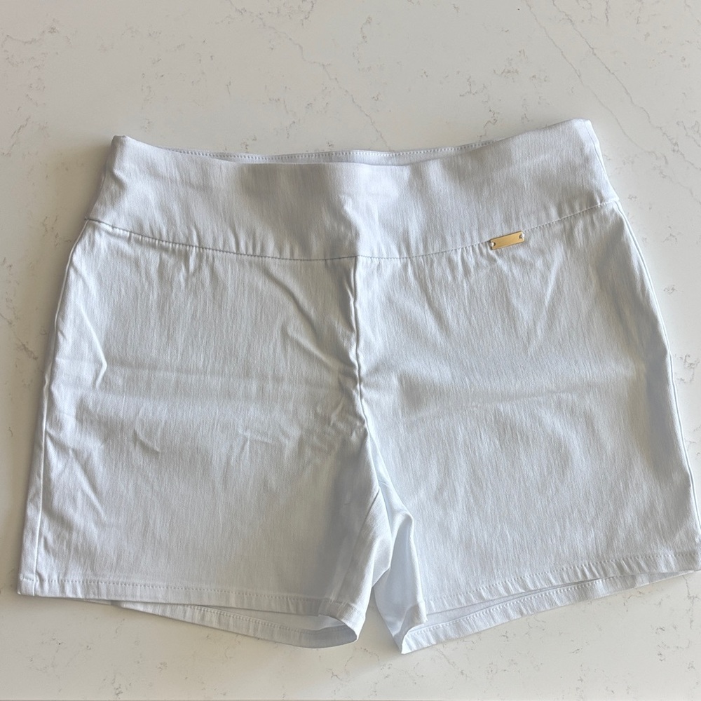 INC International Concepts Women's White Bike Shorts - Size 8